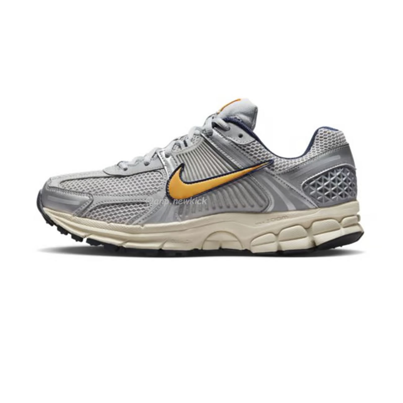 Nike Zoom Vomero 5 Series (47) - www.newkick.vip Nike Zoom Vomero 5 Series (47) - www.newkick.vip