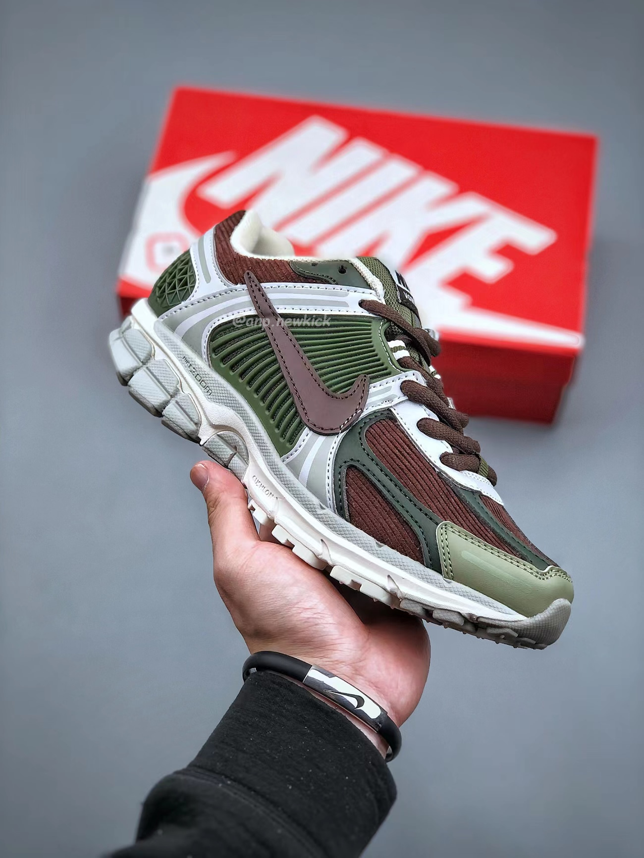 Nike Zoom Vomero 5 Series (43) - www.newkick.vip