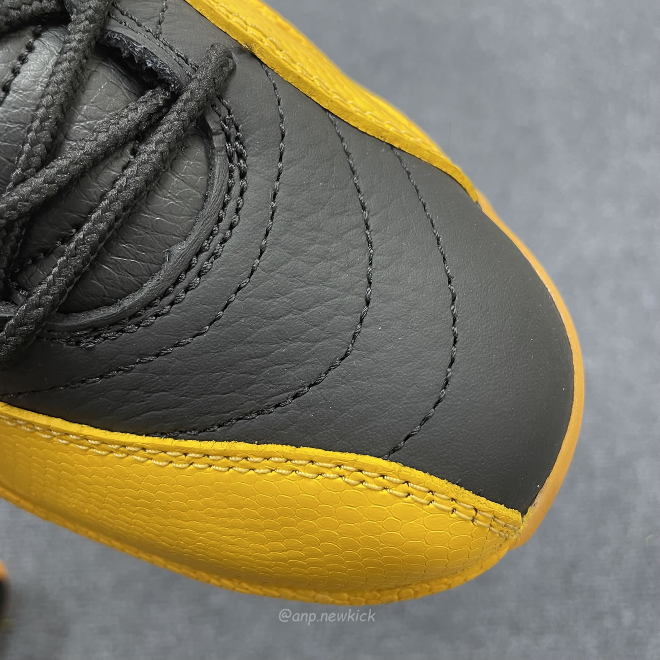 Air Jordan 12 Retro Black University Gold 130690 070 (7) - www.newkick.vip Air Jordan 12 Retro Black University Gold 130690 070 (7) - www.newkick.vip