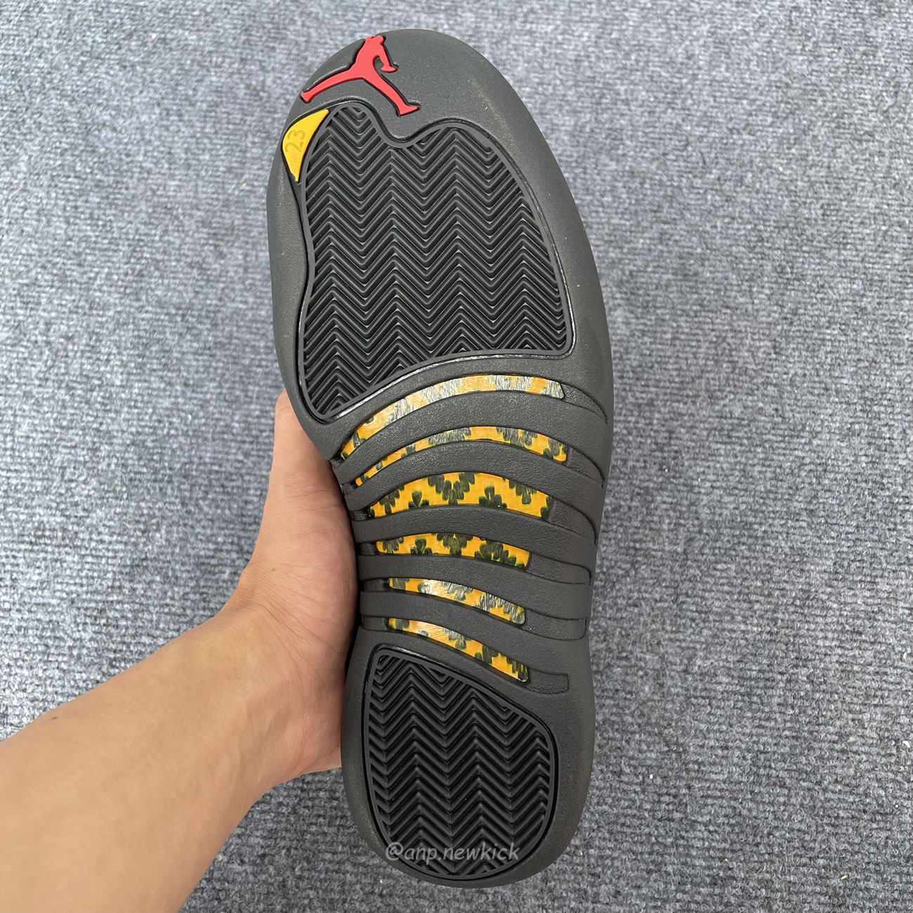 Air Jordan 12 Retro Taxi White Gold 130690 125 (8) - www.newkick.vip
