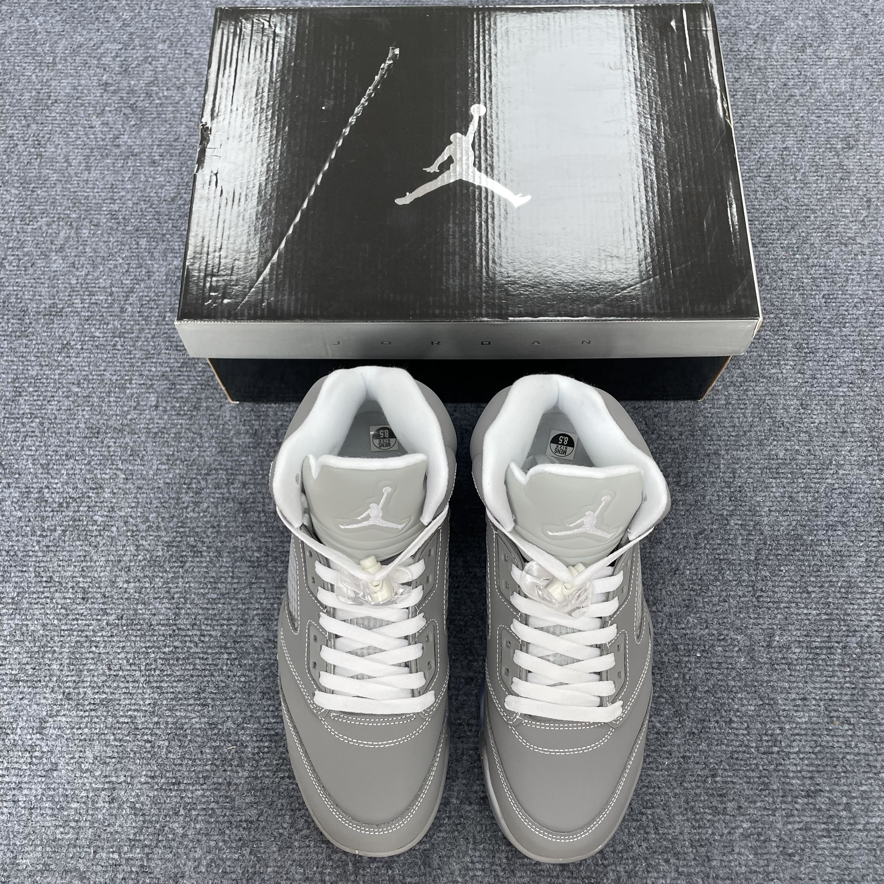 Air Jordan 5 Retro Wolf Grey 136027 005 (5) - www.newkick.vip Air Jordan 5 Retro Wolf Grey 136027 005 (5) - www.newkick.vip