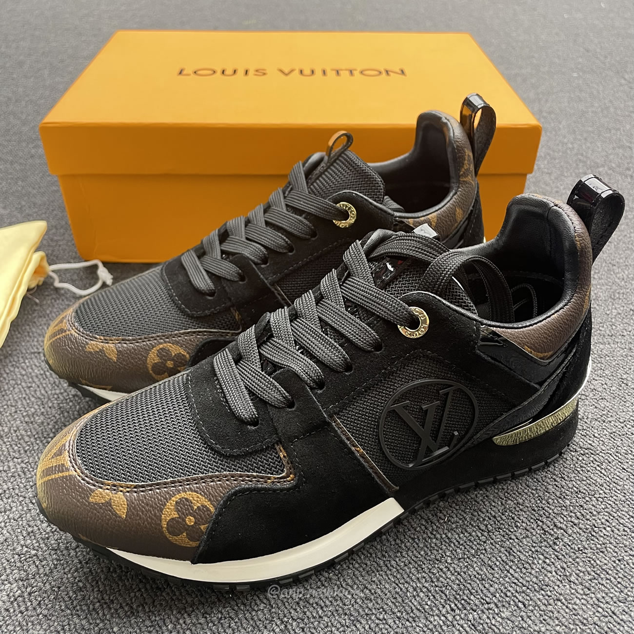 Louis Vuitton Run Away Black Gold 1a3cw0 (5) - www.newkick.vip