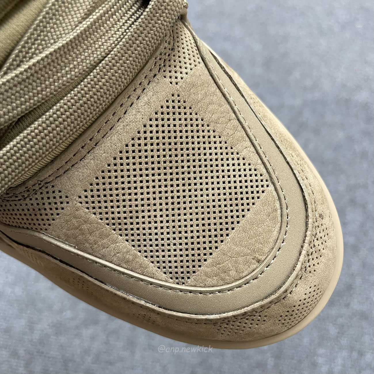 Louis Vuitton Lv Trainer Beige Raffia Mens Archlight 1a54h5 (5) - www.newkick.vip