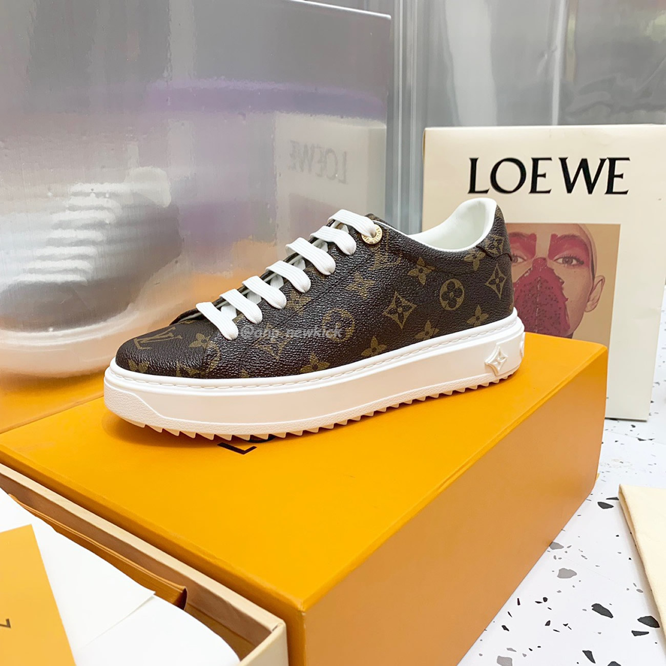 Louis Vuitton Time Out Monogram Leather Cacao Brown White Womens 1a8fjr (3) - www.newkick.vip