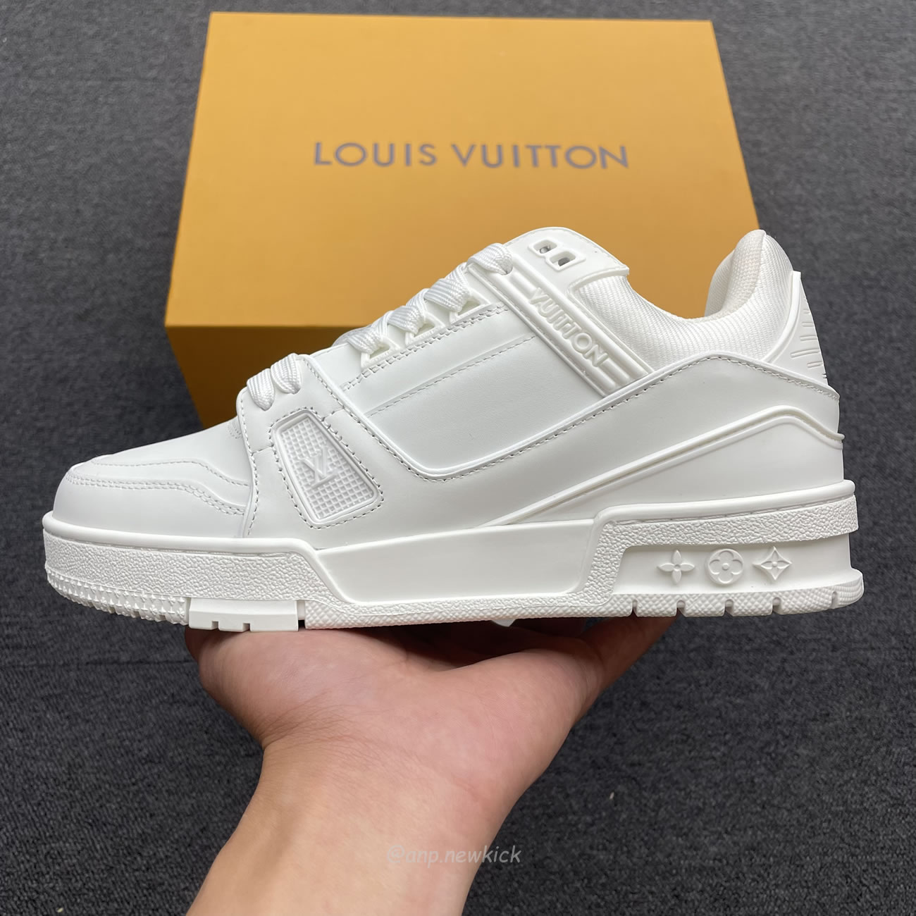 Louis Vuitton Lv Trainer Sneaker White 1a8wav (4) - www.newkick.vip