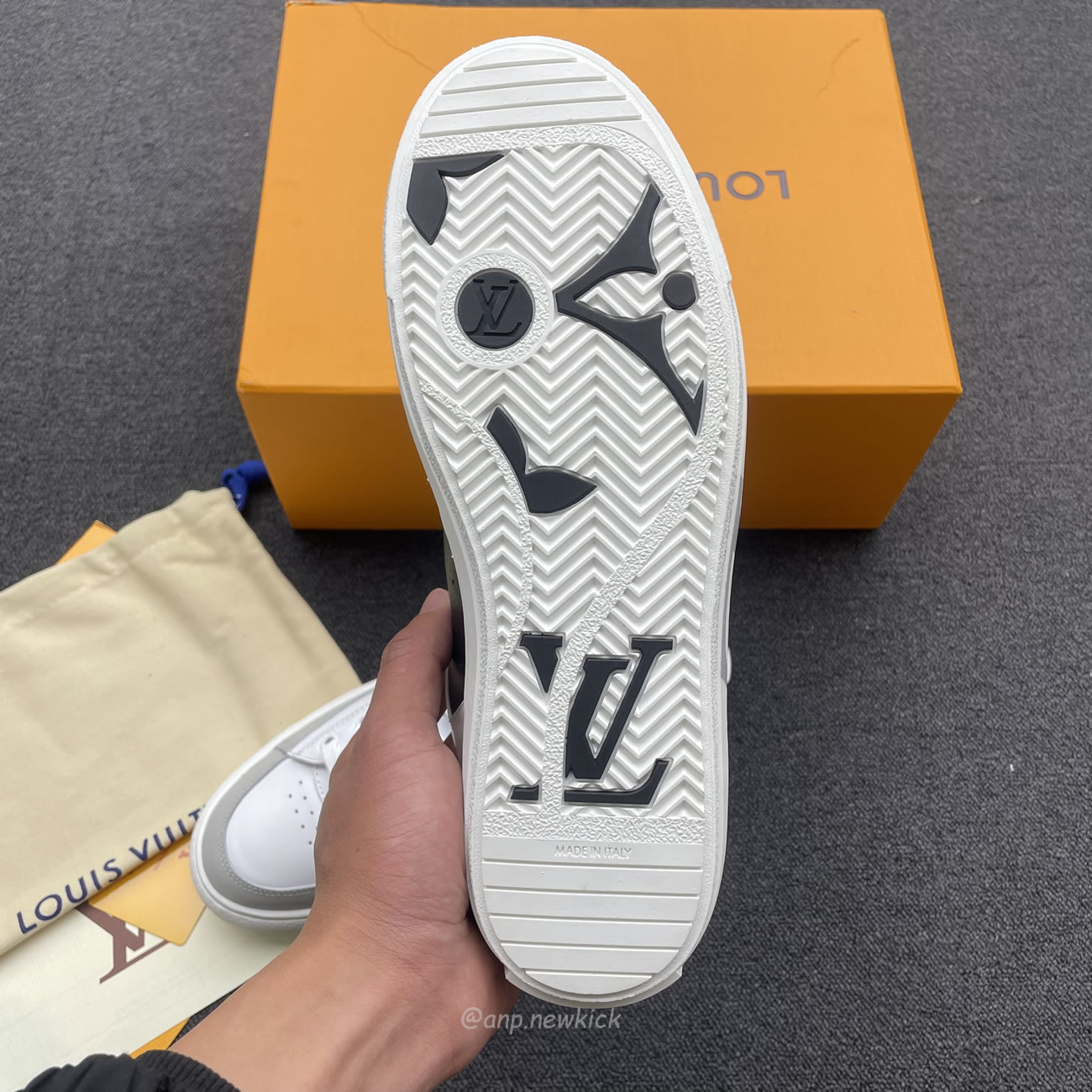 Louis Vuitton Charlie Trainers White Cacoa Brown Black 1a9jn8 (7) - www.newkick.vip Louis Vuitton Charlie Trainers White Cacoa Brown Black 1a9jn8 (7) - www.newkick.vip