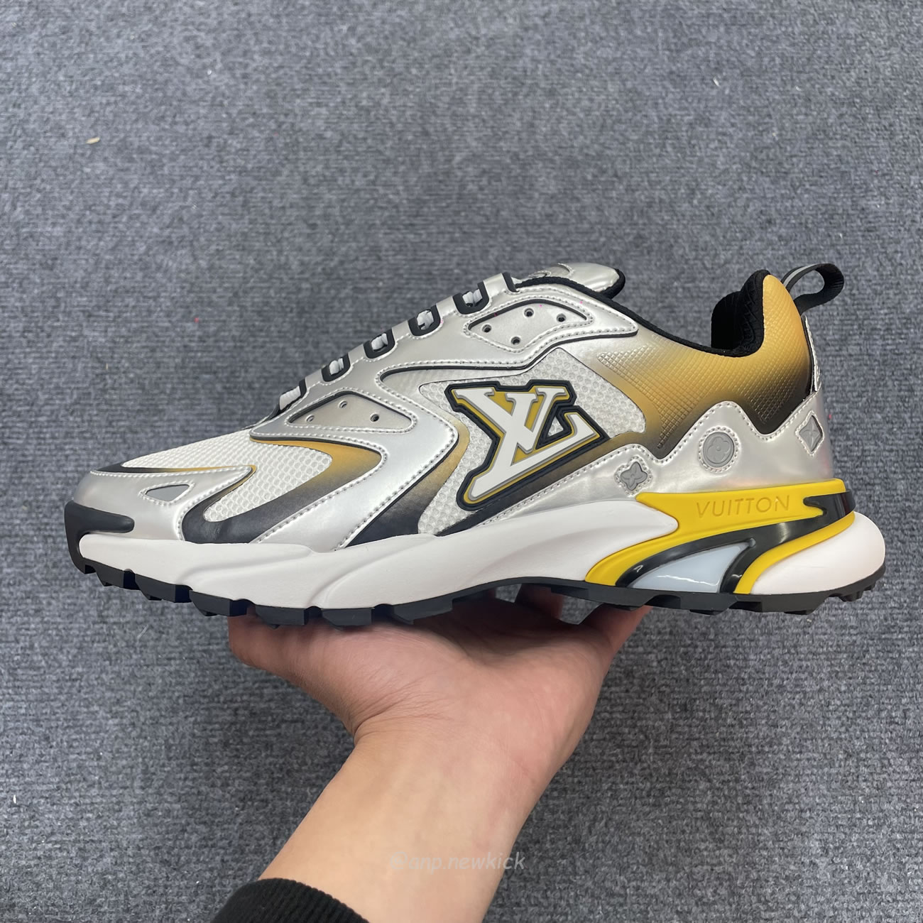 Louis Vuitton Runner Tatic (10) - www.newkick.vip