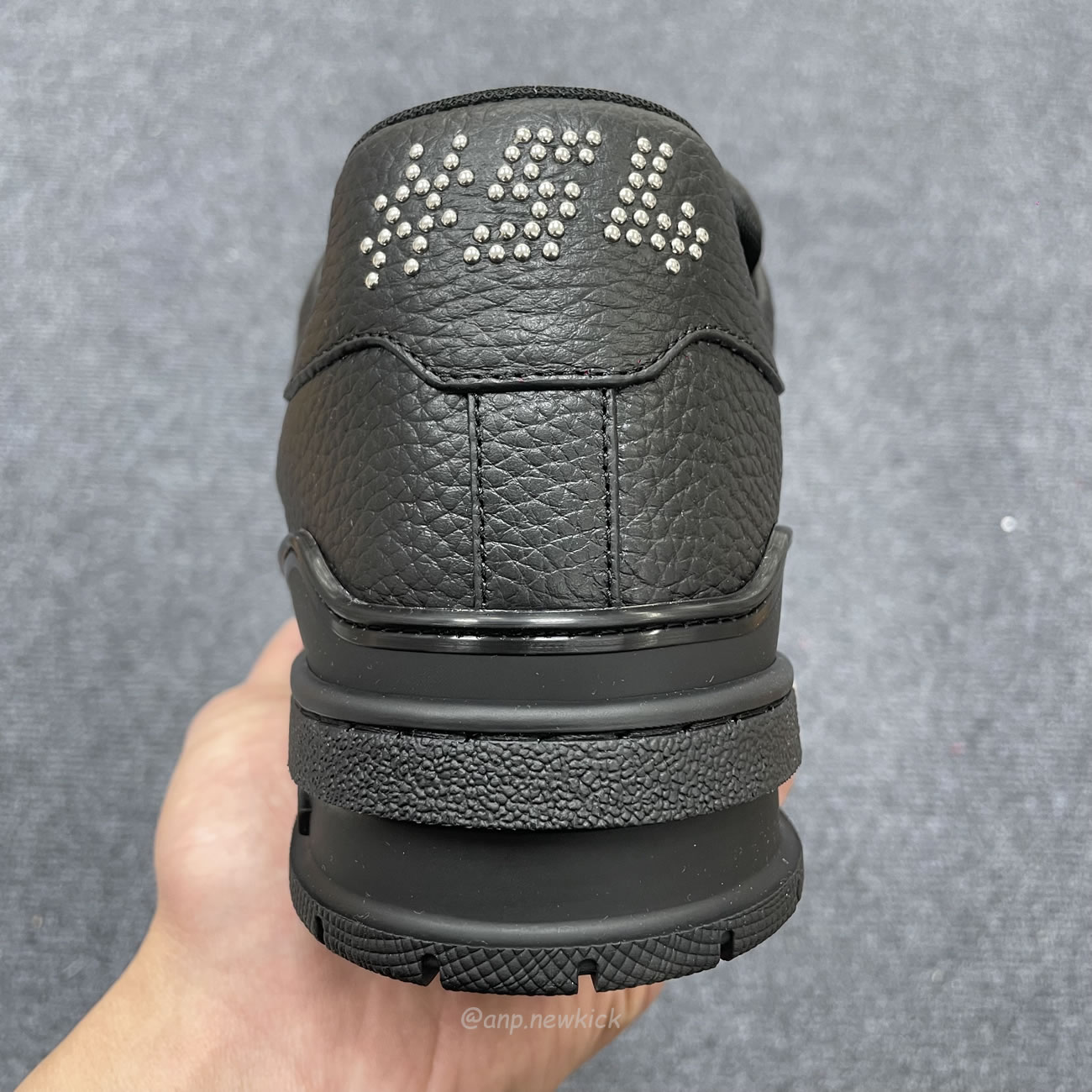 Louis Vuitton Lv Trainer Black White Calf Leather 1addby (2) - www.newkick.vip