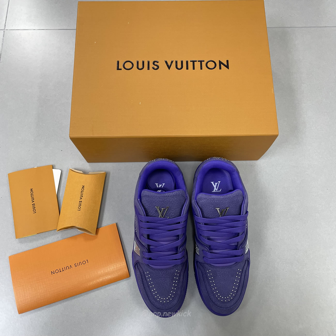 Louis Vuitton Lv Trainer Maxi Sneaker Violet 1adhae (9) - www.newkick.vip