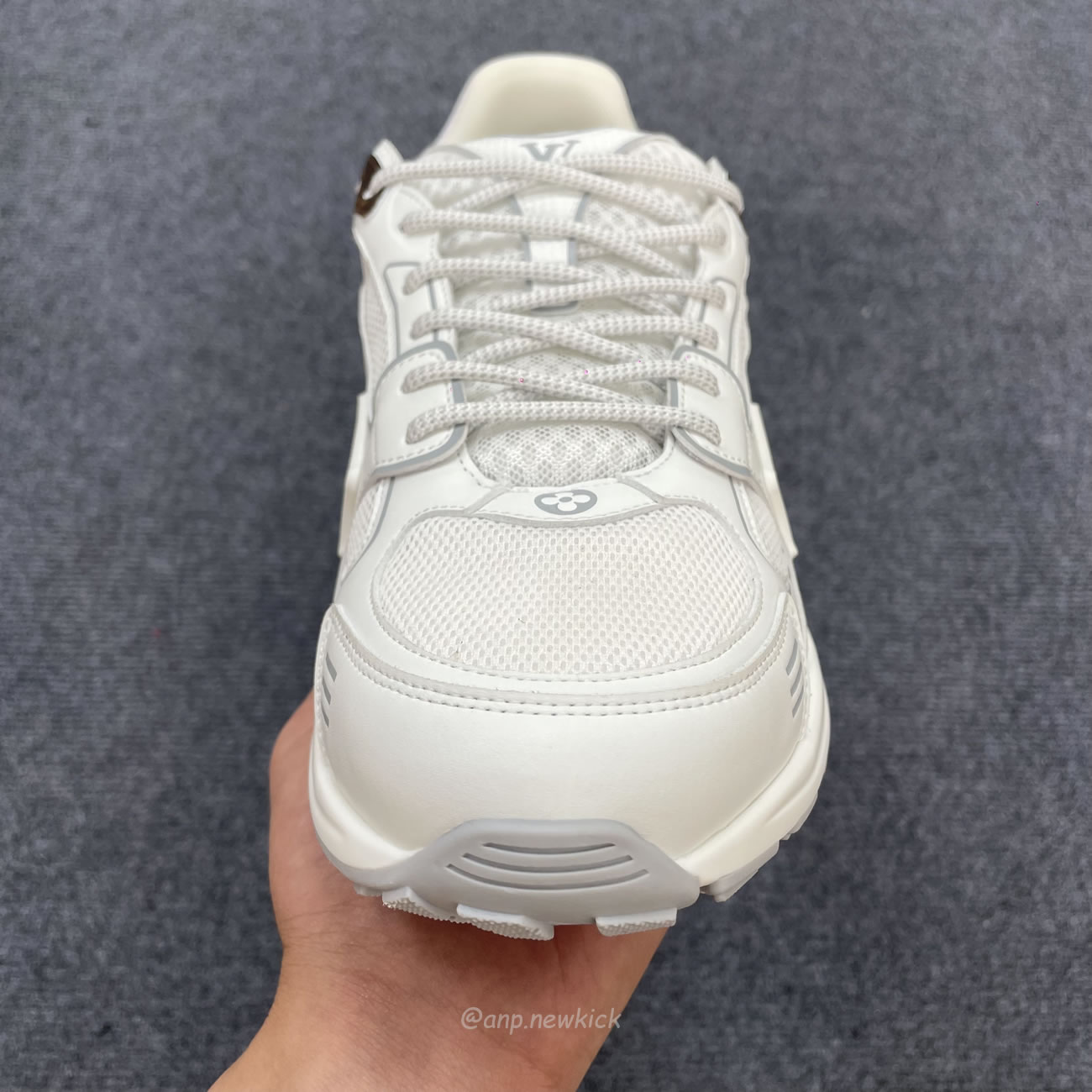 Louis Vuitton Lv Olympia Sneaker Blanc Black Silvery 1ahoht (6) - www.newkick.vip