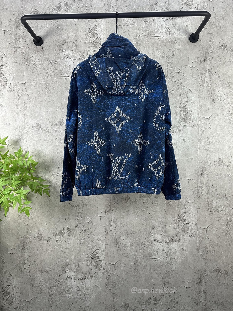 Louis Vuitton Monogram Printed Pattern Windbreaker 1ahv28 (4) - www.newkick.vip