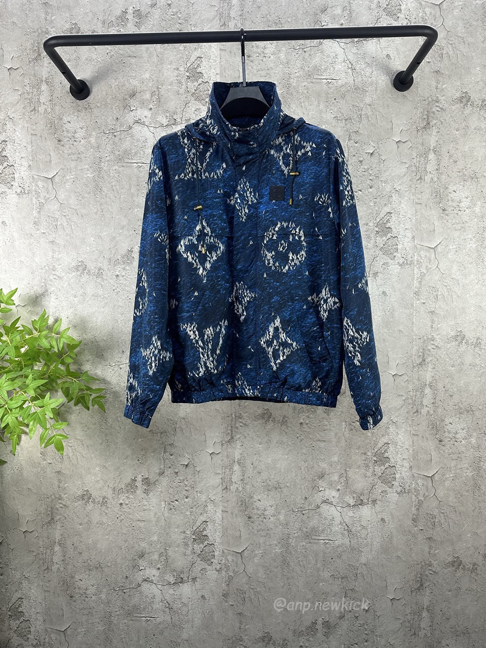 Louis Vuitton Monogram Printed Pattern Windbreaker 1ahv28 (7) - www.newkick.vip