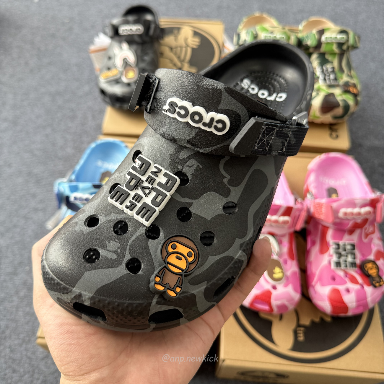 Crocs Classic Clog A Bathing Ape Abc Camo Blue Green Pink Black 209627 4tb (11) - www.newkick.vip