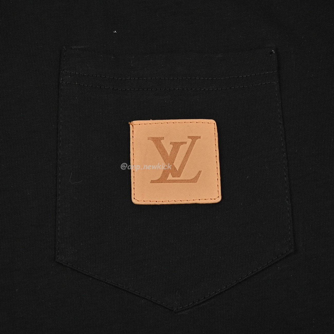 Louis Vuitton 24fw Show Ankara Red Pocket Short Sleeves (8) - www.newkick.vip Louis Vuitton 24fw Show Ankara Red Pocket Short Sleeves (8) - www.newkick.vip