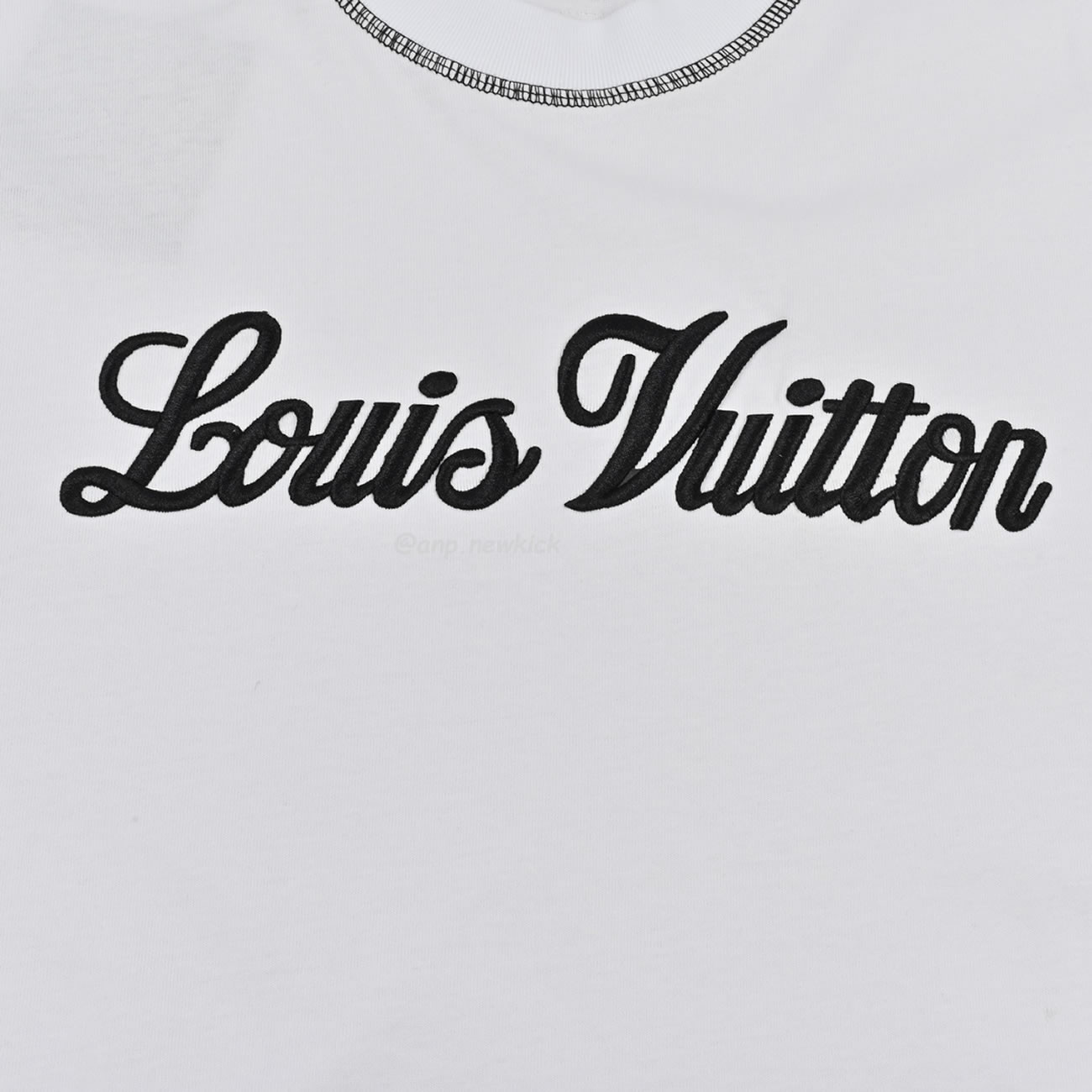 Louis Vuitton 24ss Stitching Cursive Embroidery Letters, Short Sleeves T Shirt (4) - www.newkick.vip Louis Vuitton 24ss Stitching Cursive Embroidery Letters, Short Sleeves T Shirt (4) - www.newkick.vip