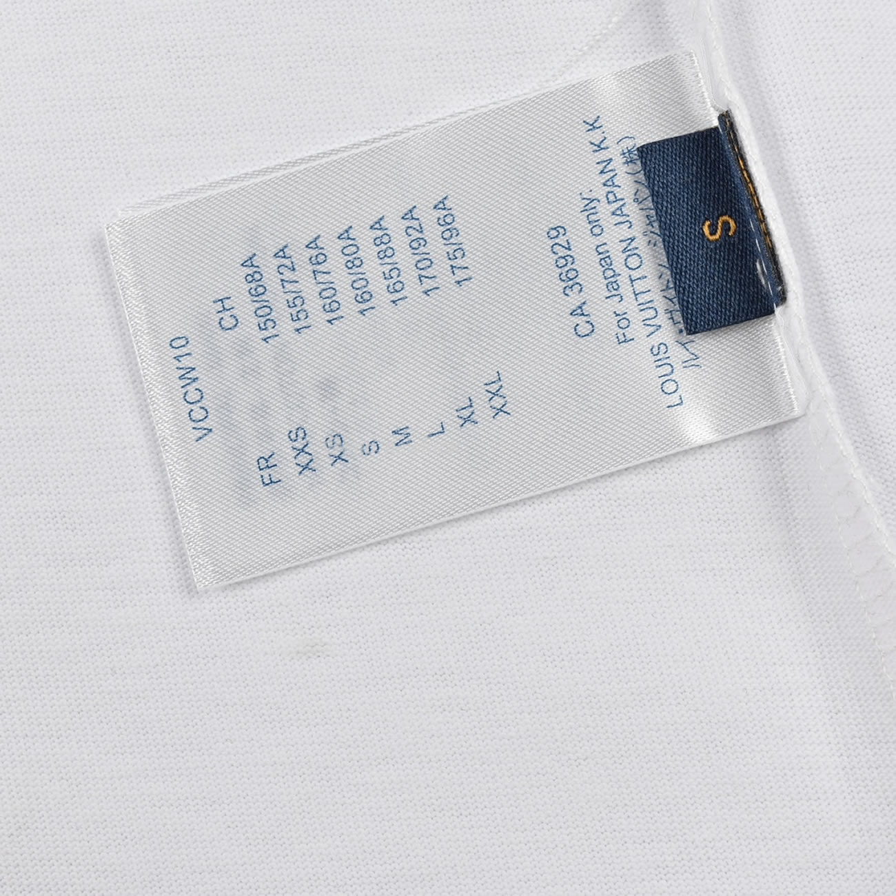Louis Vuitton 24ss Stitching Cursive Embroidery Letters, Short Sleeves T Shirt (6) - www.newkick.vip Louis Vuitton 24ss Stitching Cursive Embroidery Letters, Short Sleeves T Shirt (6) - www.newkick.vip