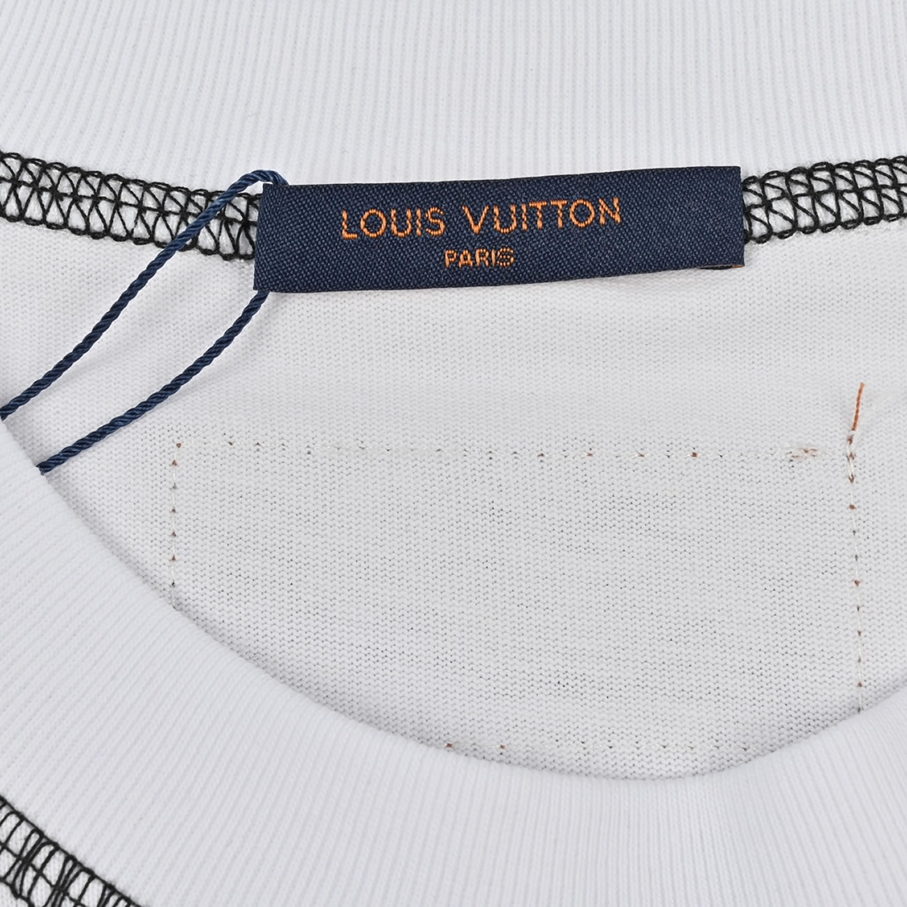 Louis Vuitton 24ss Stitching Cursive Embroidery Letters, Short Sleeves T Shirt (7) - www.newkick.vip Louis Vuitton 24ss Stitching Cursive Embroidery Letters, Short Sleeves T Shirt (7) - www.newkick.vip