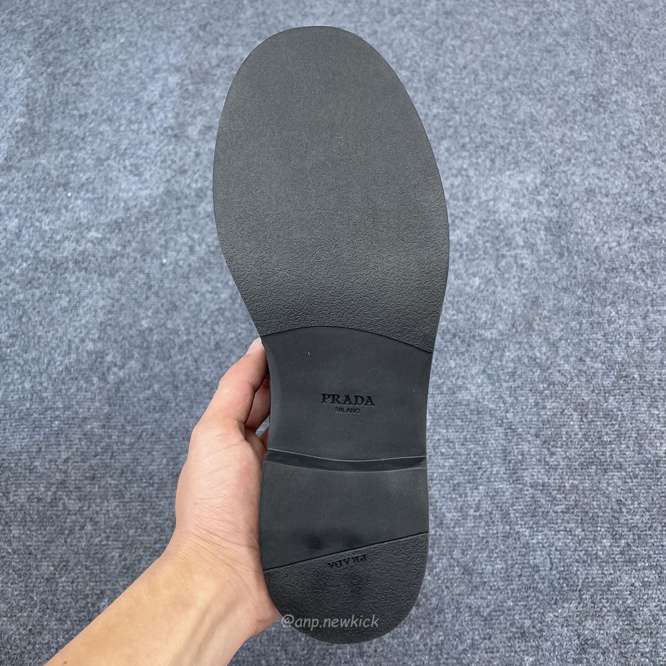 Prada 35mm Loafer Black Brushed Leather 2de127 055 F0002 (4) - www.newkick.vip