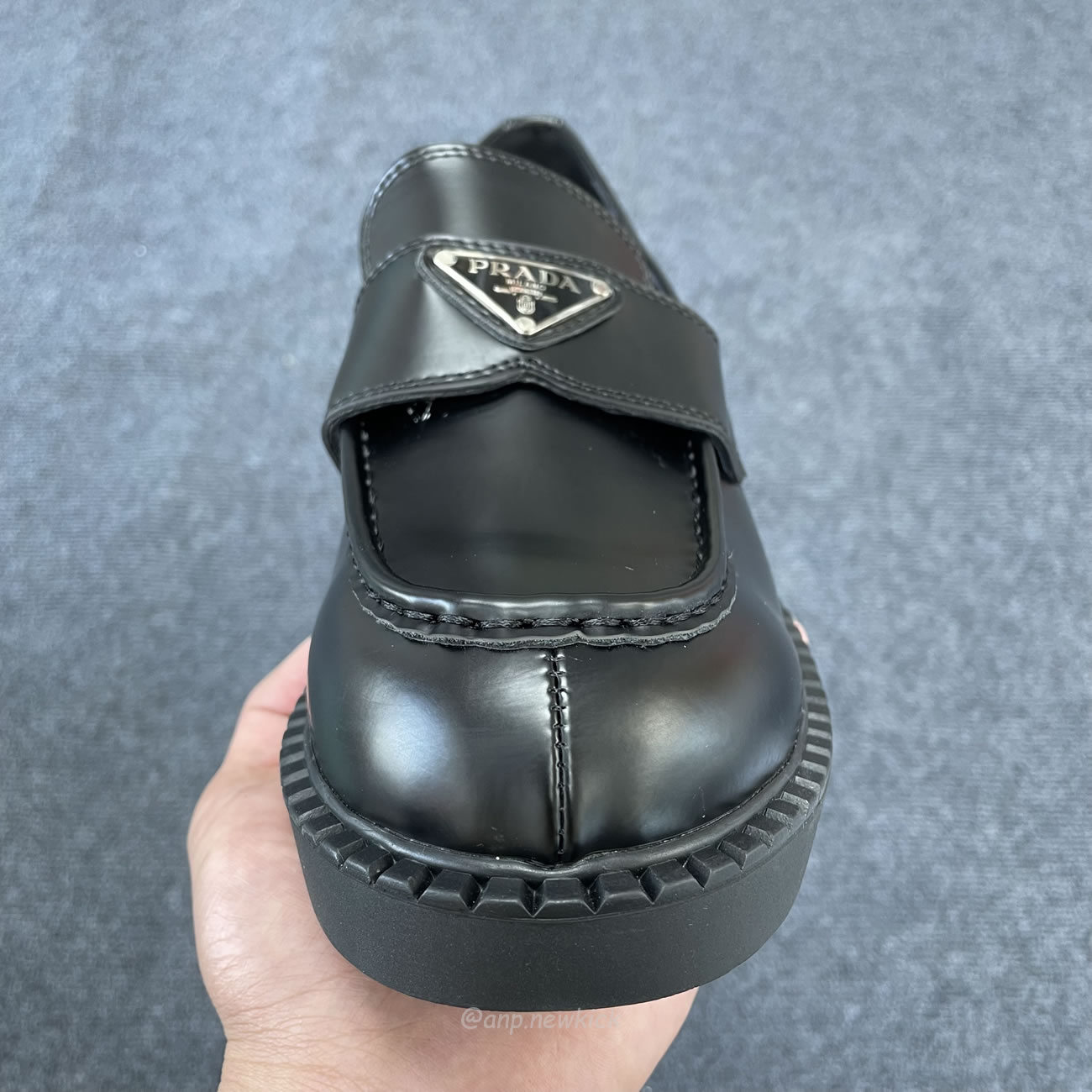 Prada 35mm Loafer Black Brushed Leather 2de127 055 F0002 (7) - www.newkick.vip