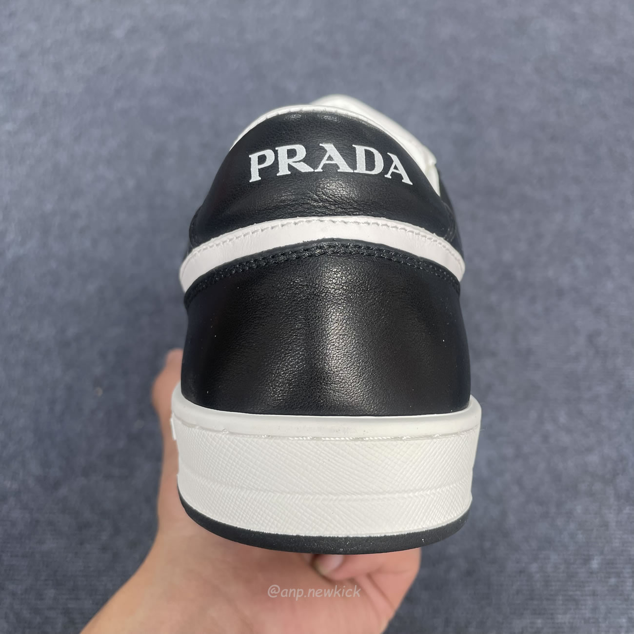 Prada Downtown Low Top Sneakers Leather White Black 2ee364 3lkg F0964 (4) - www.newkick.vip
