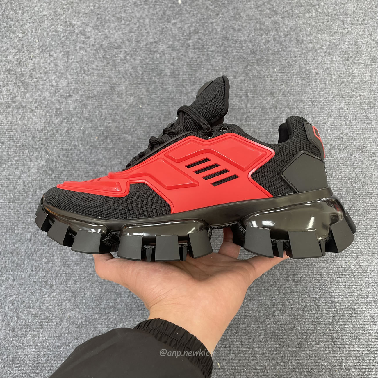 Prada Cloudbust Thunder Red Low Top Black 2eg293 3kzu (2) - www.newkick.vip Prada Cloudbust Thunder Red Low Top Black 2eg293 3kzu (2) - www.newkick.vip