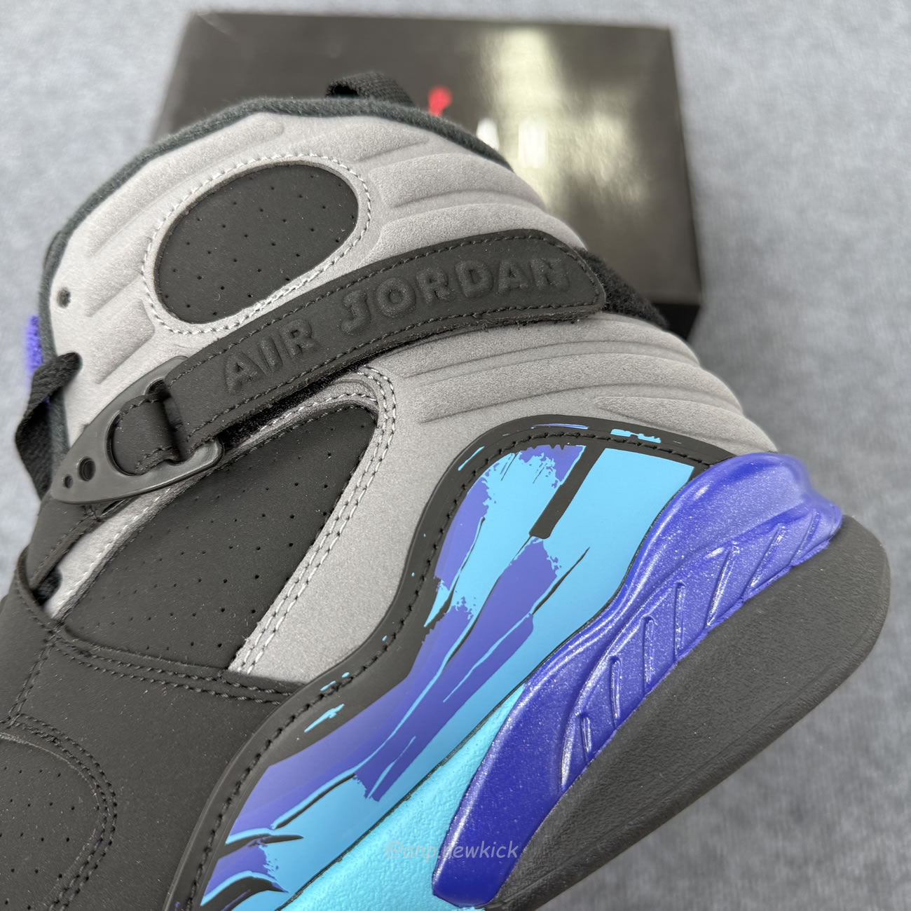 Air Jordan 8 Retro Aqua 2025 305381 006 (4) - www.newkick.vip