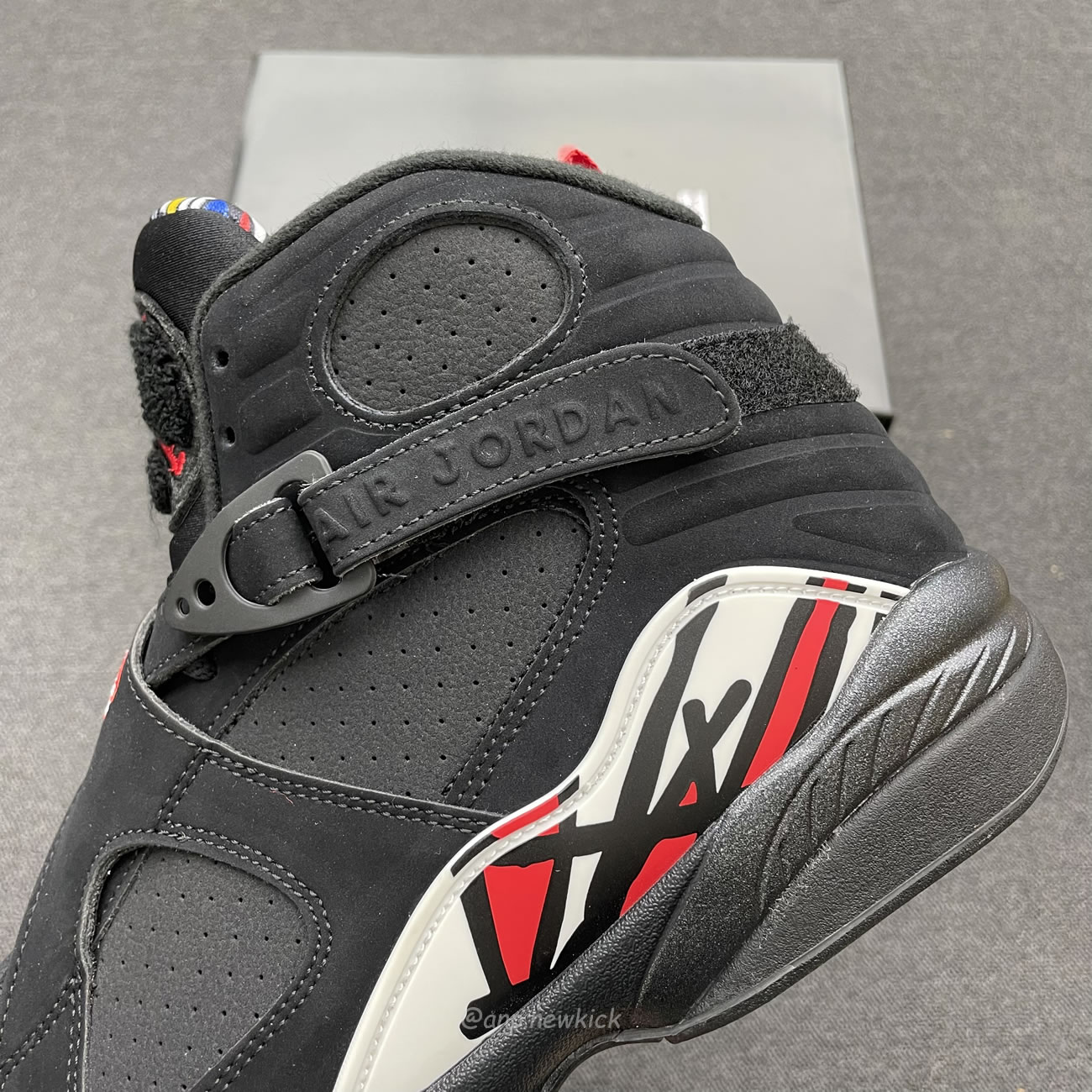 Air Jordan 8 Retro Playoffs 2023 305381 062 (16) - www.newkick.vip