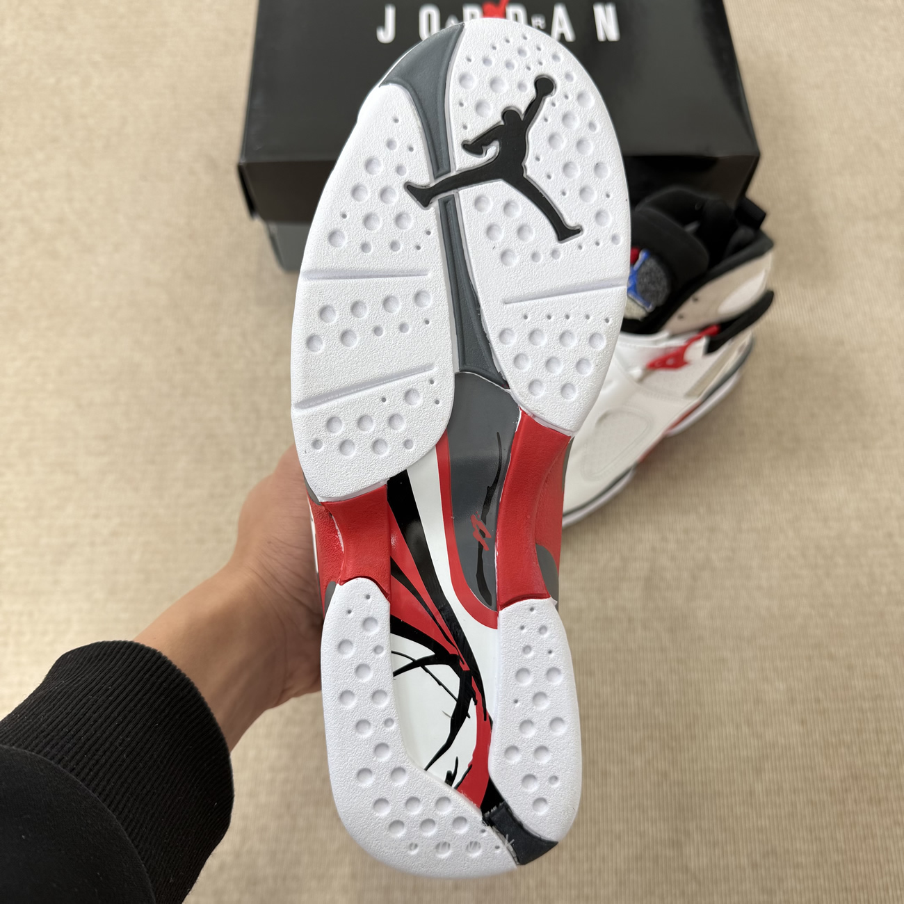 Air Jordan 8 Retro Bugs Bunny 2025 305381 100 (5) - www.newkick.vip