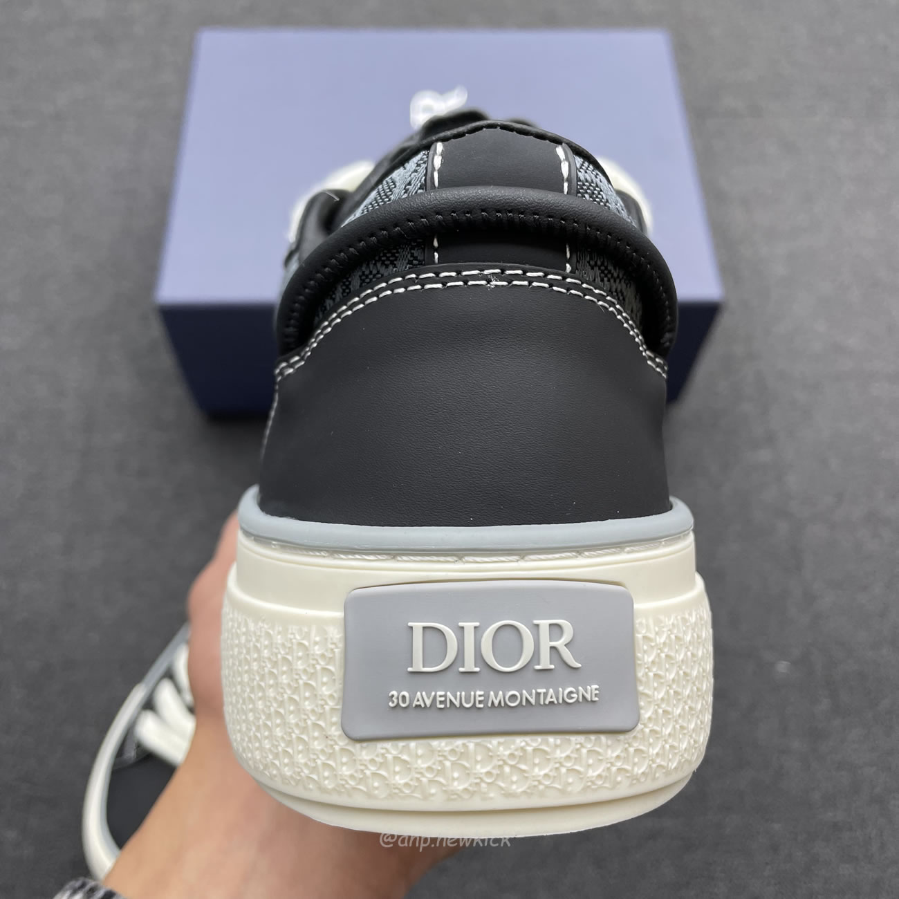 Dior B33 Sneaker Black Smooth Calfskin Oblique Jacquard 3sn303zwn55936 (4) - www.newkick.vip
