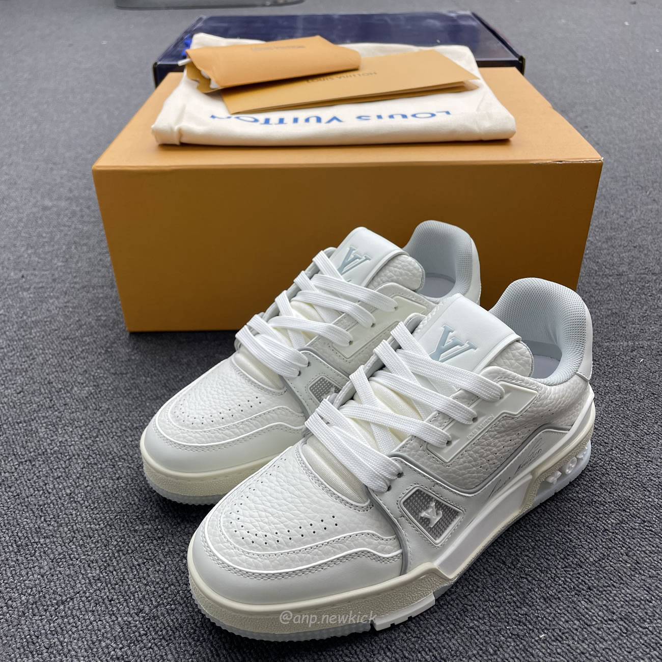 Louis Vuitton Trainer White Signature 51bcolre (6) - www.newkick.vip