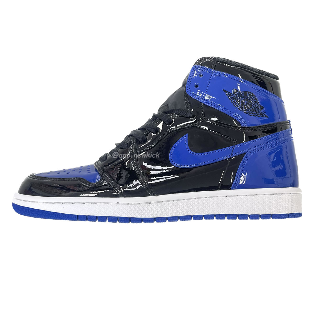 Air Jordan 1 Retro High Og Patent Royal 555088 404 (1) - www.newkick.vip