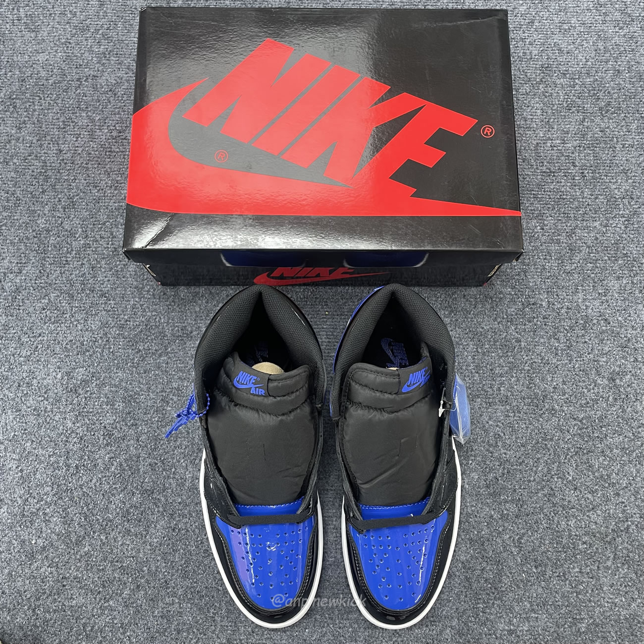 Air Jordan 1 Retro High Og Patent Royal 555088 404 (5) - www.newkick.vip