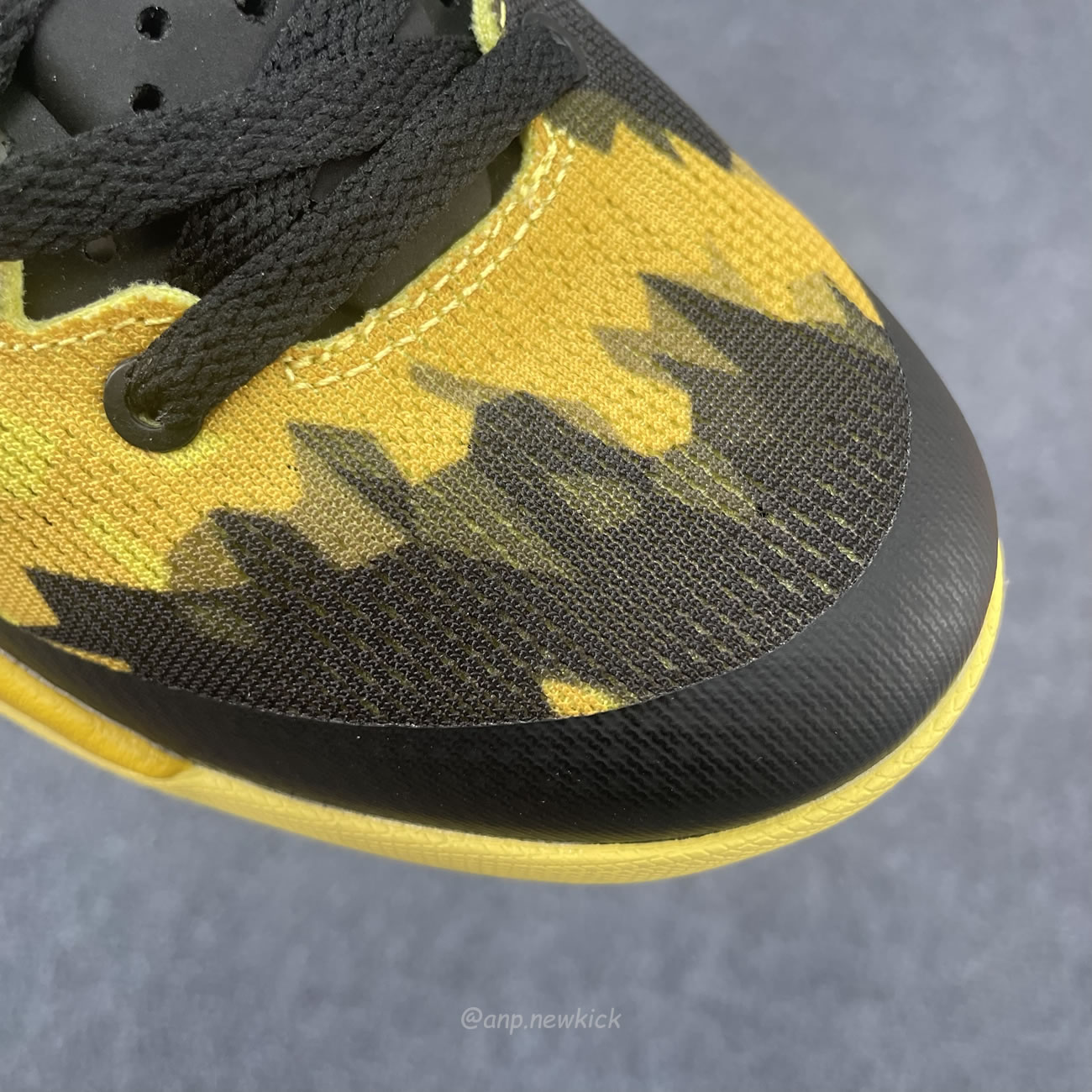 Nike Kobe 8 Xdr Black Yellow 555286‑077 (9) - www.newkick.vip