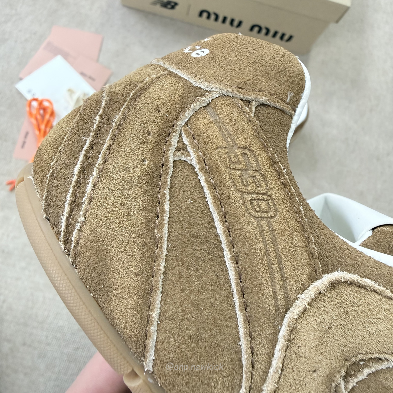 New Balance X Miu Miu 530 Sl Cinnamon 5e165e Z5o F0401 F D005 (10) - www.newkick.vip