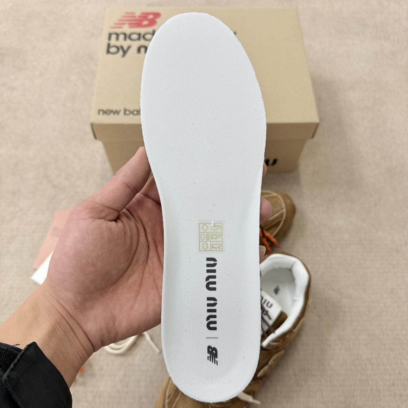 New Balance X Miu Miu 530 Sl Cinnamon 5e165e Z5o F0401 F D005 (11) - www.newkick.vip