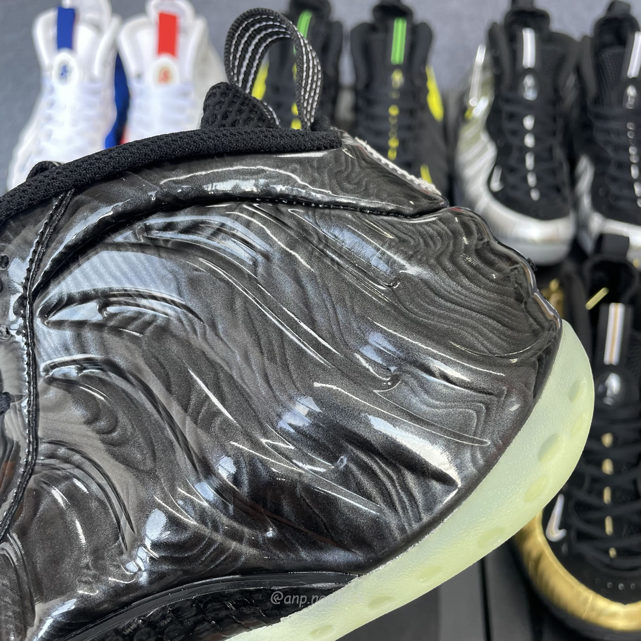 Nike Air Foamposite Pro Metallic Gold 624041 701 (18) - www.newkick.vip Nike Air Foamposite Pro Metallic Gold 624041 701 (18) - www.newkick.vip