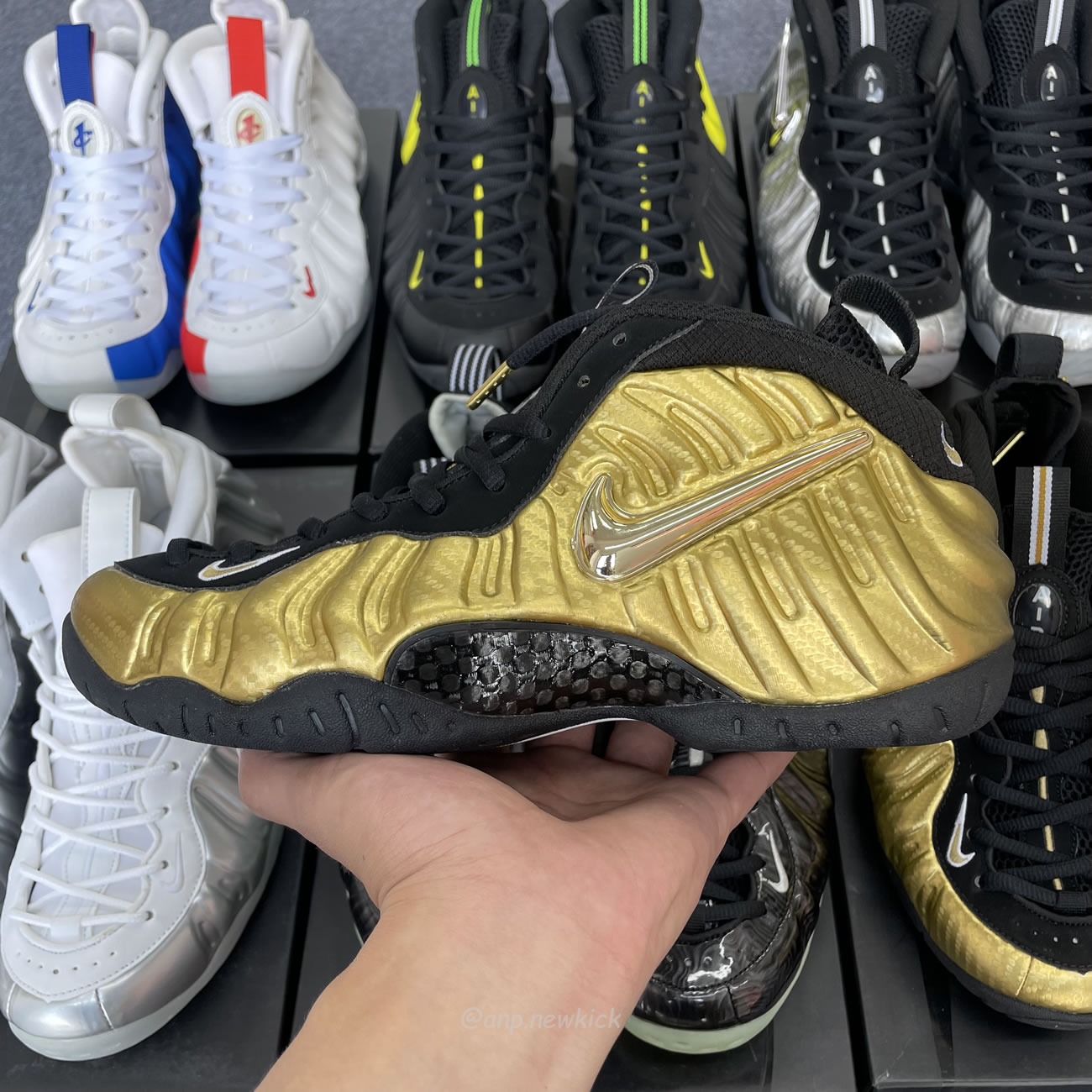 Nike Air Foamposite Pro Metallic Gold 624041 701 (5) - www.newkick.vip