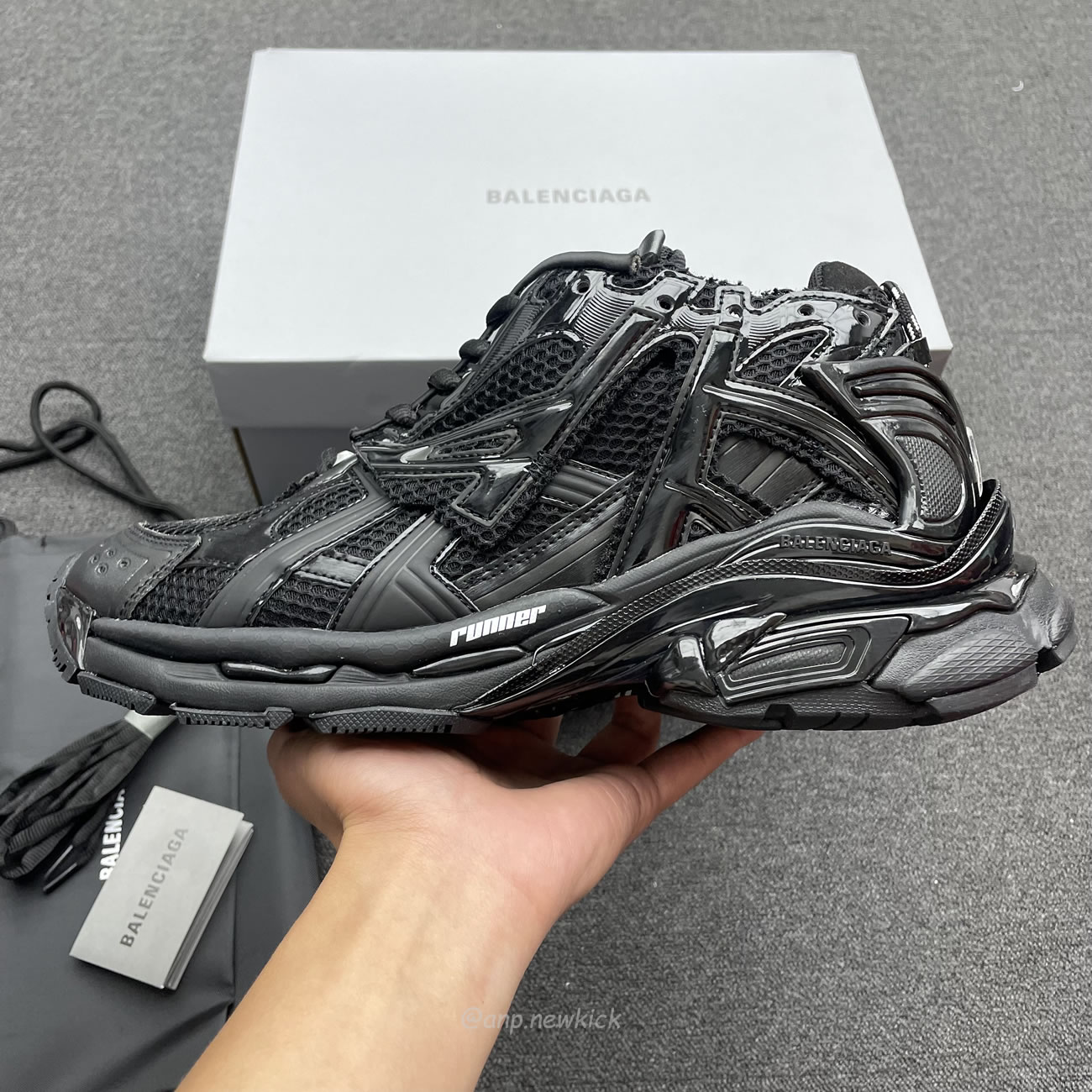 Balenciaga Runner Black 677403w3rb11000 (3) - www.newkick.vip Balenciaga Runner Black 677403w3rb11000 (3) - www.newkick.vip