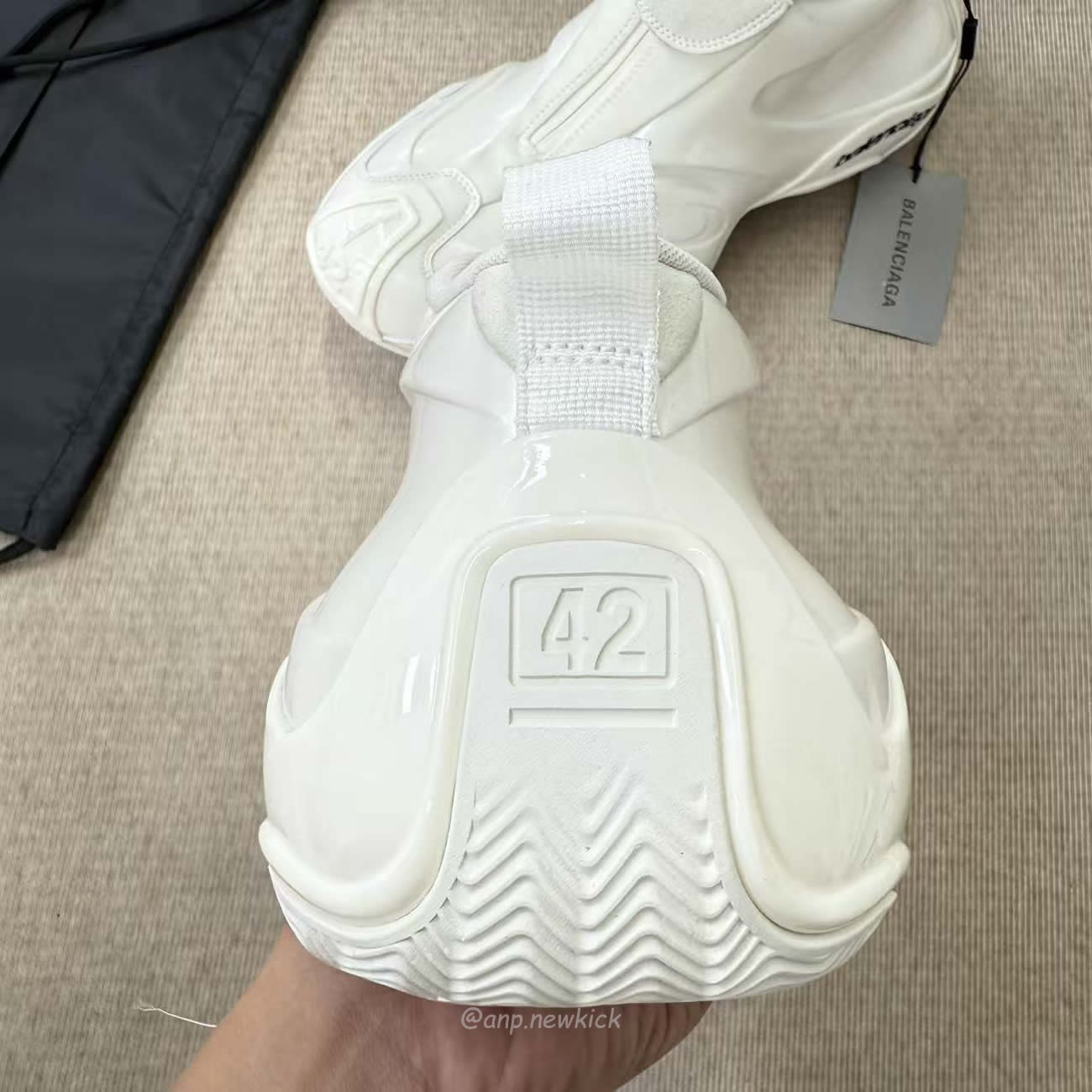 Balenciaga Basketball Sneaker In White 824909 Wbkbm9000 (5) - www.newkick.vip Balenciaga Basketball Sneaker In White 824909 Wbkbm9000 (5) - www.newkick.vip