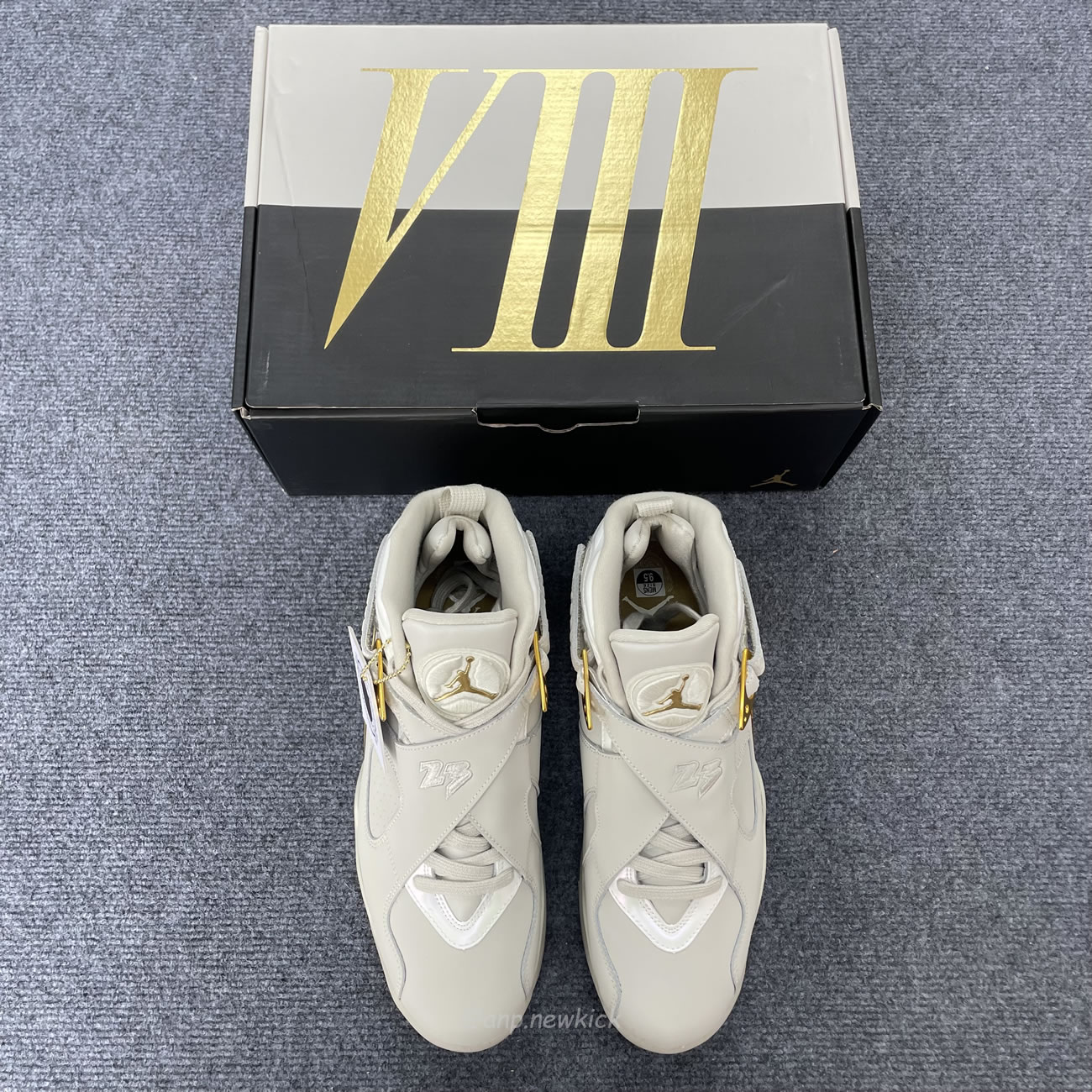 Air Jordan 8 Retro Champagne 832821 030 (5) - www.newkick.vip Air Jordan 8 Retro Champagne 832821 030 (5) - www.newkick.vip