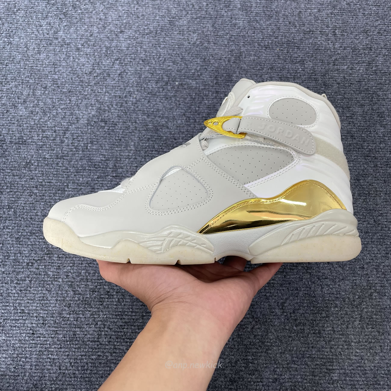 Air Jordan 8 Retro Champagne 832821 030 (7) - www.newkick.vip Air Jordan 8 Retro Champagne 832821 030 (7) - www.newkick.vip