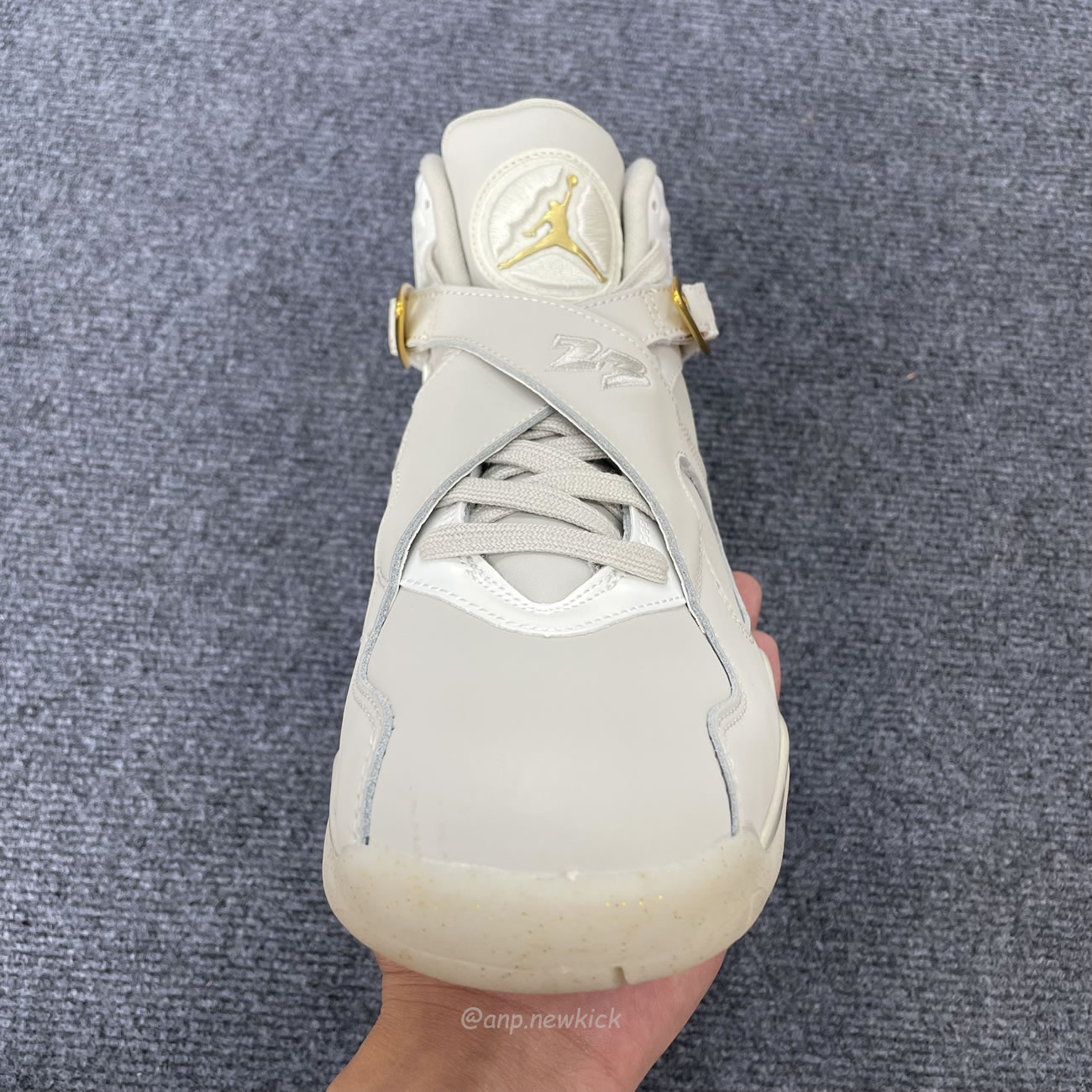 Air Jordan 8 Retro Champagne 832821 030 (9) - www.newkick.vip Air Jordan 8 Retro Champagne 832821 030 (9) - www.newkick.vip