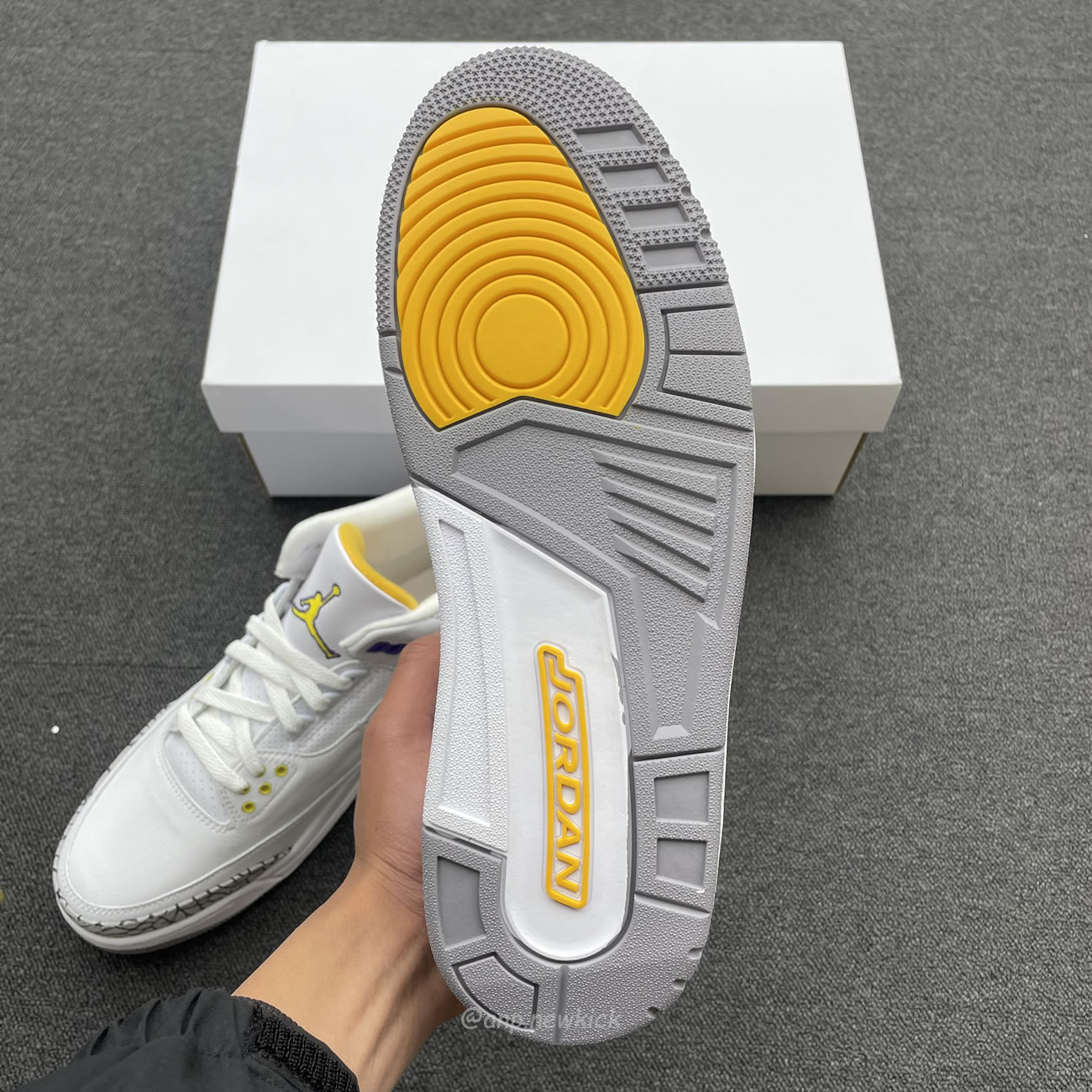 Air Jordan 3 Retro Kobe Bryant Pe 869802 907 (3) - www.newkick.vip