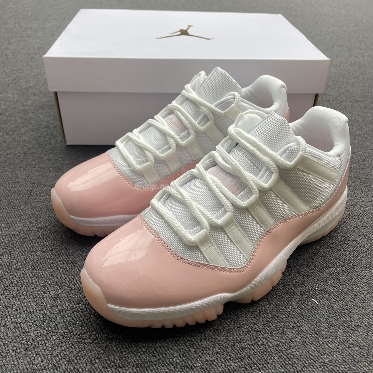 Air Jordan 11 Retro Low Legend Pink Womens Ah7860 160 (2) - www.newkick.vip