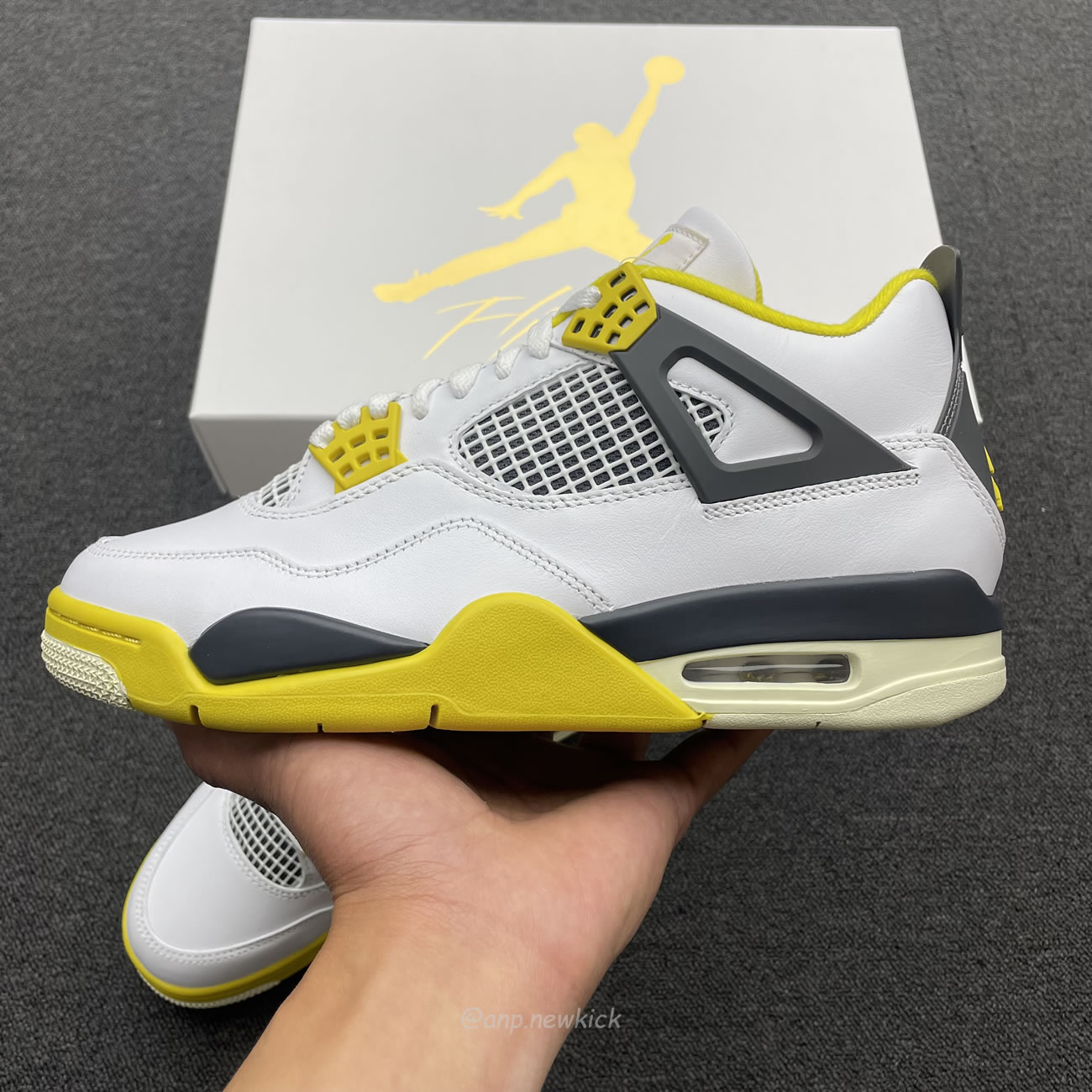 Air Jordan 4 Retro Vivid Sulfur Womens Aq9129 101 (2) - www.newkick.vip