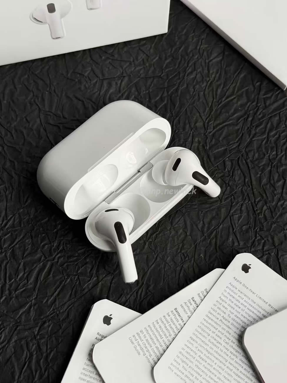 Airpods Pro 3 (10) - www.newkick.vip Airpods Pro 3 (10) - www.newkick.vip