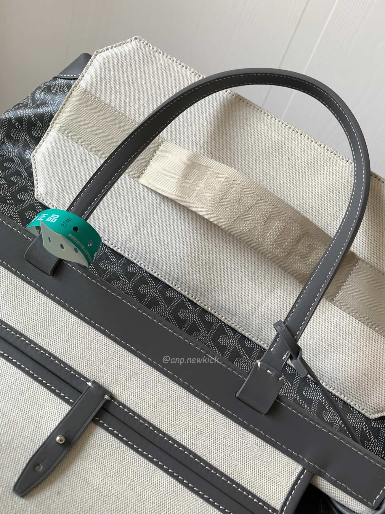 Goyard Bellechasse Biaude Tote Bag Blacknatural Black Grey Navy White Green Yellow Red Burgundy (26) - www.newkick.vip Goyard Bellechasse Biaude Tote Bag Blacknatural Black Grey Navy White Green Yellow Red Burgundy (26) - www.newkick.vip