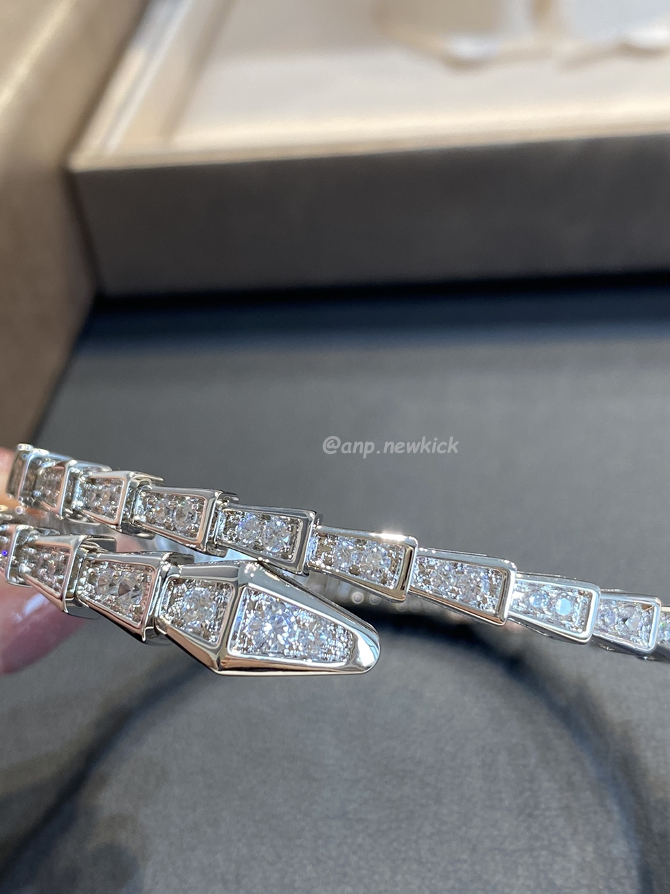 Bulgari Serpentine Full Diamond Bracelet (6) - www.newkick.vip Bulgari Serpentine Full Diamond Bracelet (6) - www.newkick.vip