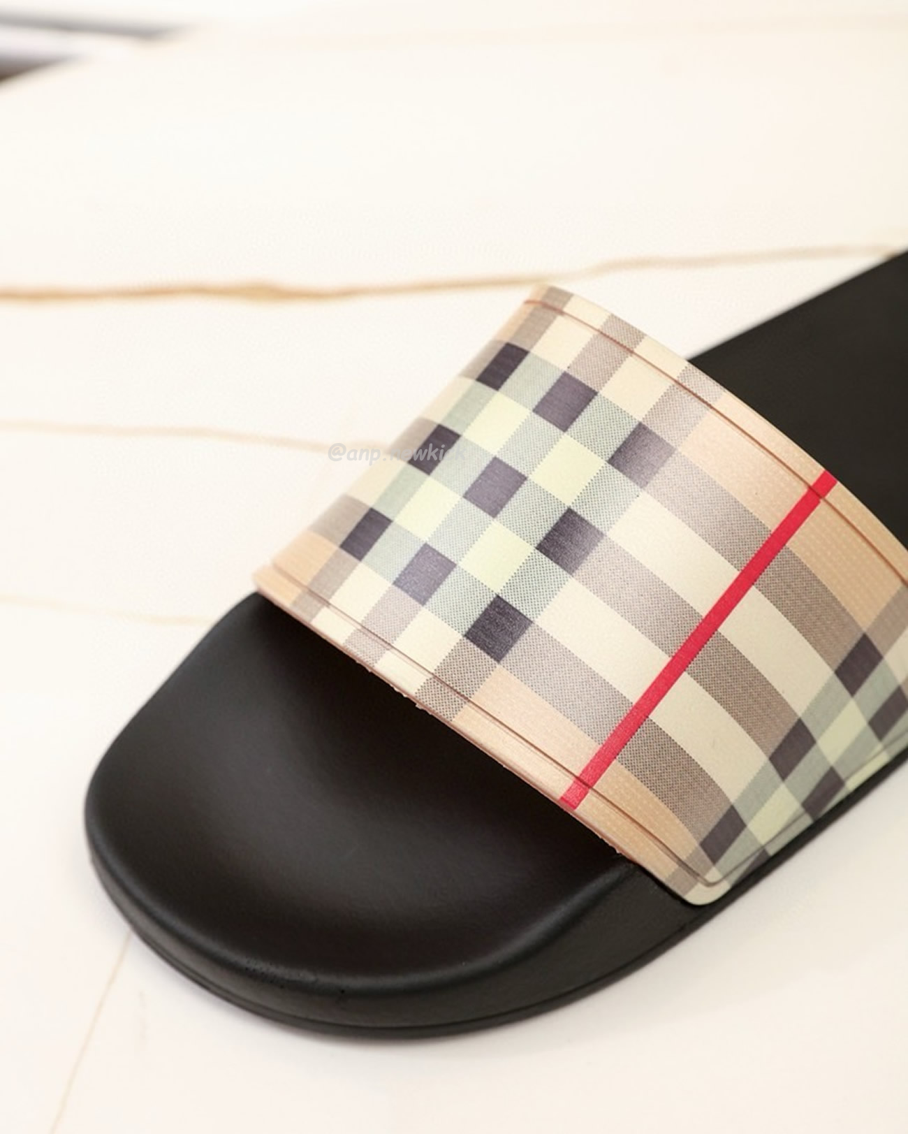 Burberry Vintage Check Slides Beige (8) - www.newkick.vip Burberry Vintage Check Slides Beige (8) - www.newkick.vip