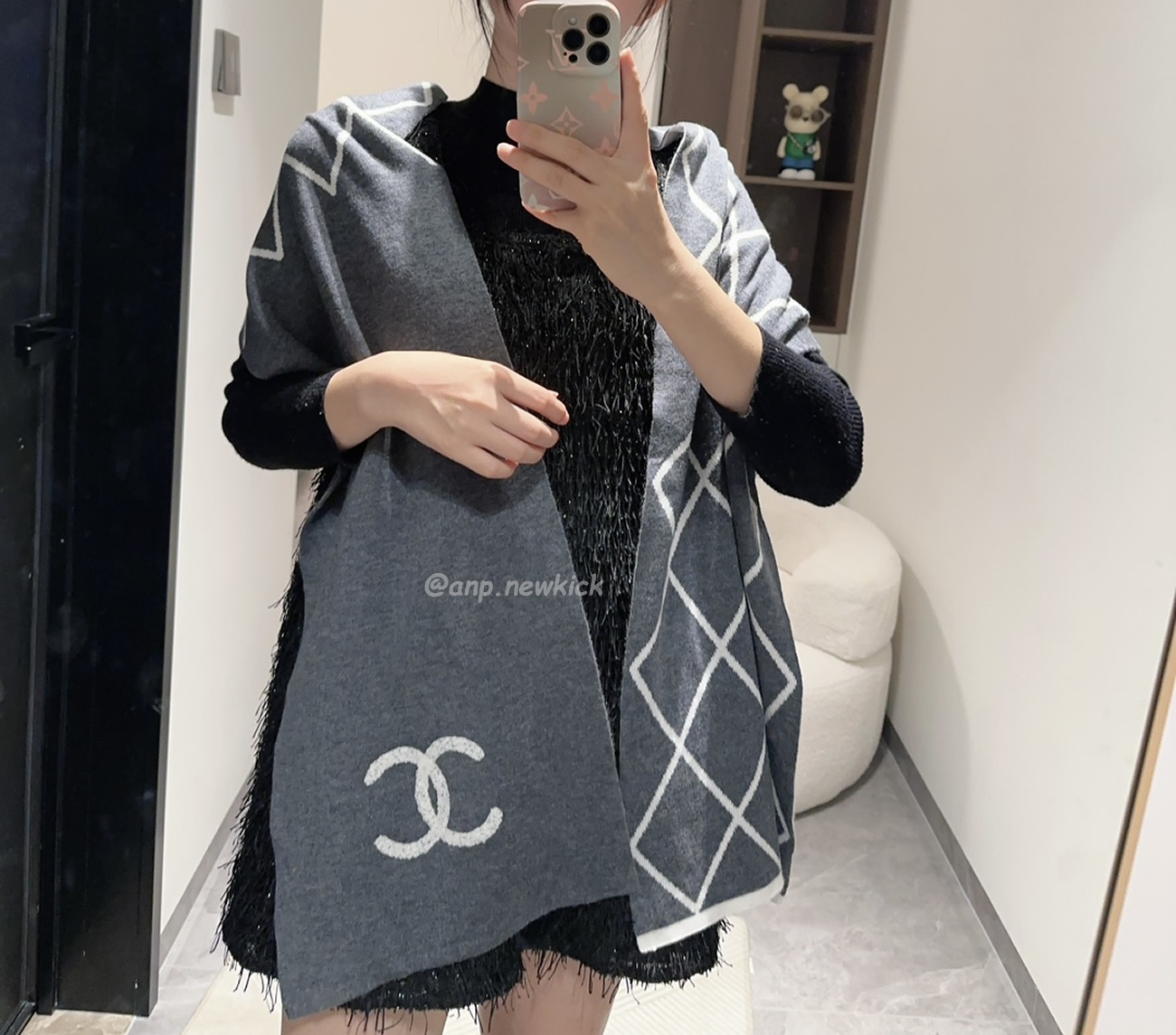 Chanel 2024 New 24b Cashmere Knitted Scarf 30x180cm (2) - www.newkick.vip Chanel 2024 New 24b Cashmere Knitted Scarf 30x180cm (2) - www.newkick.vip